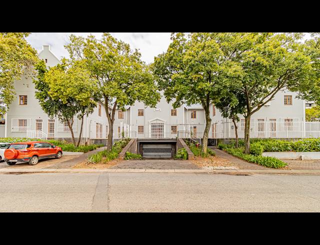1,702M² OFFICE FOR SALE IN KENSINGTON B